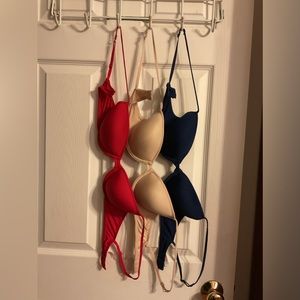 Set of 3 adjustable bras. 34C